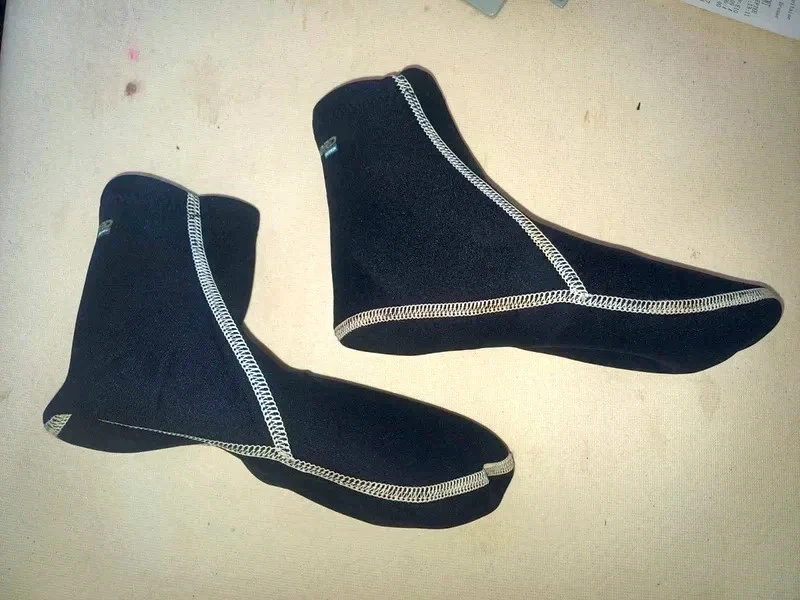 Chausson en néoprene taille 38 39